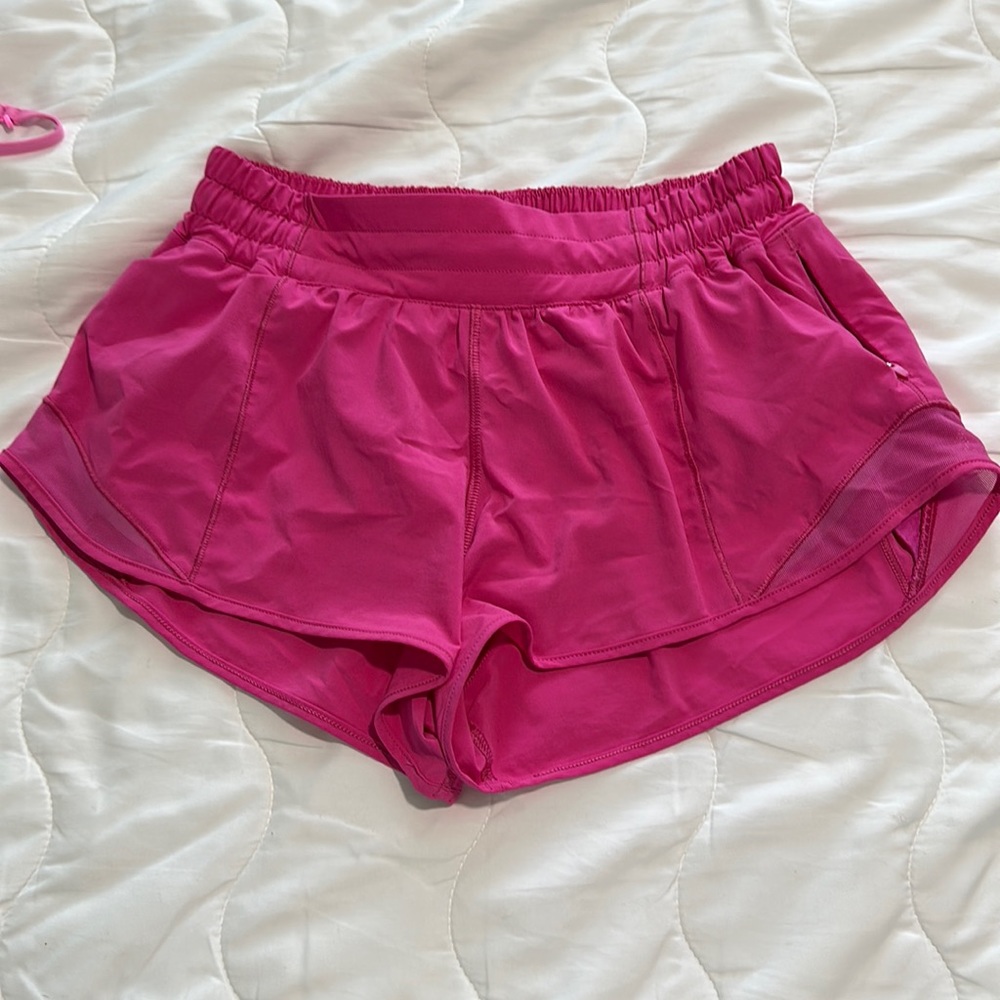 hotty hot lululemon shirt size 4 sonic pink
